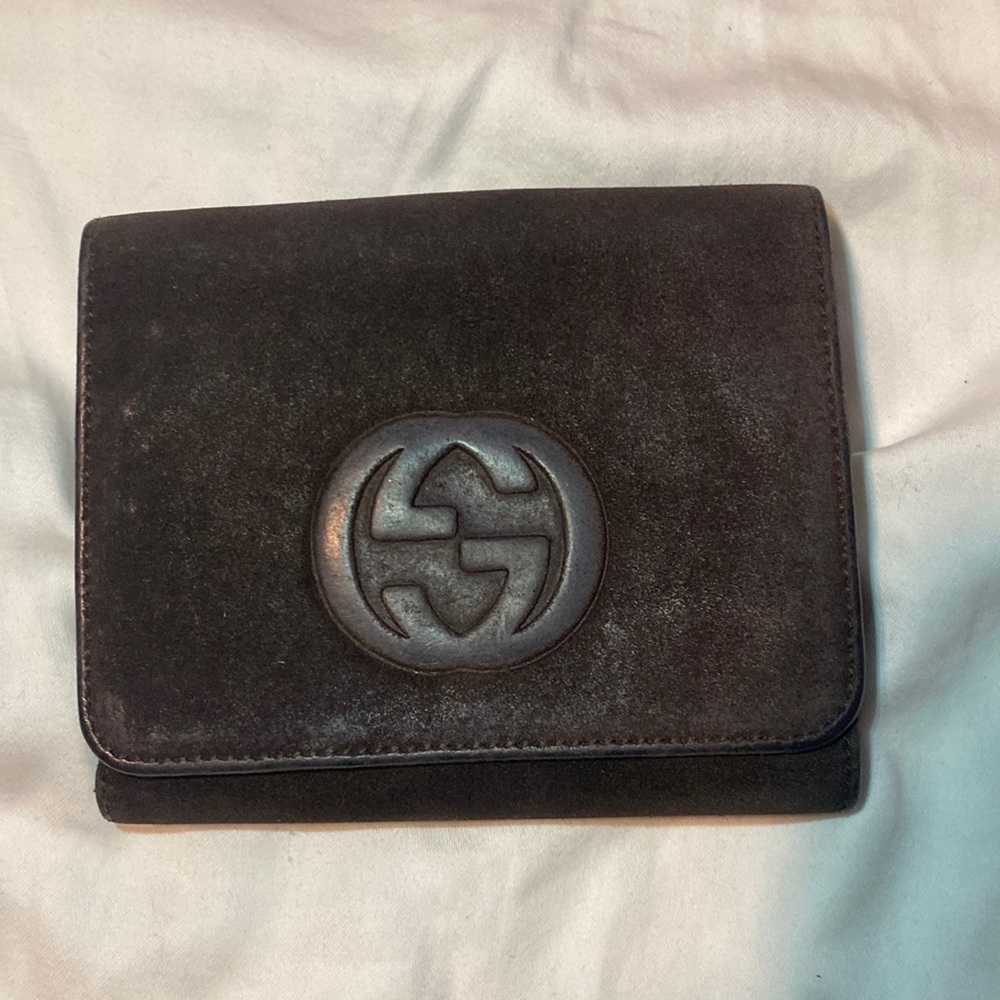 RARE Authentic Gucci GG Suede Compact Wallet